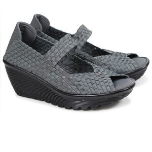 Skechers  Memory Foam Wedges Size 8.5